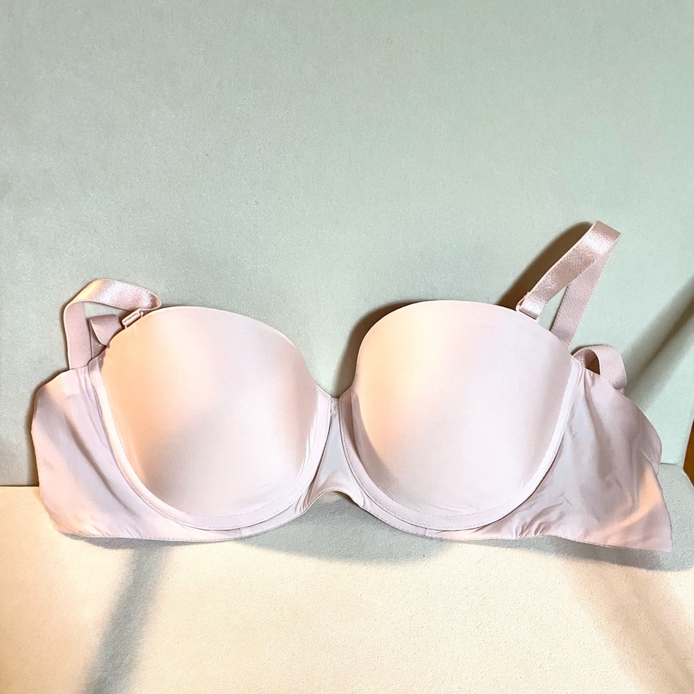 Triumph nude bra